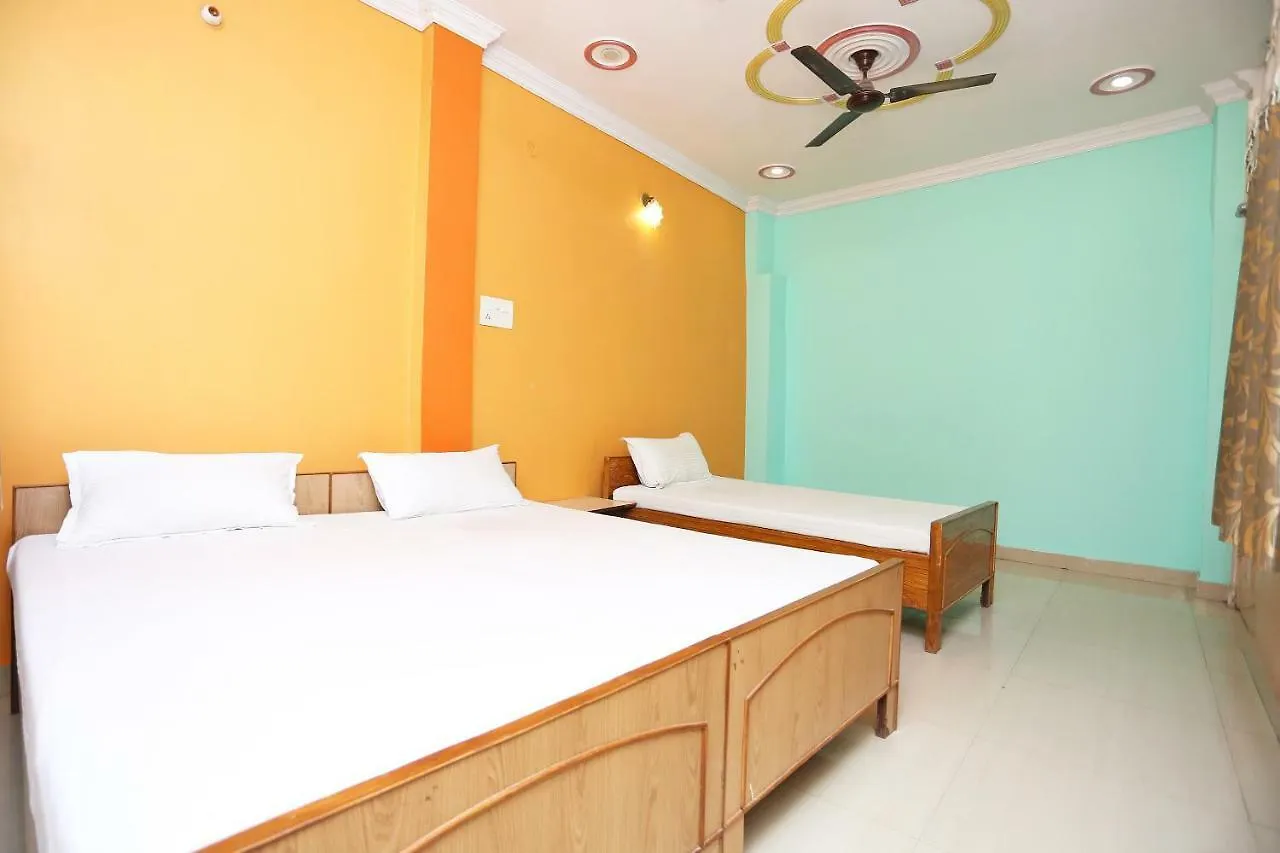Spot On 45585 Hotel Aakash Ganga 바라나시 인도