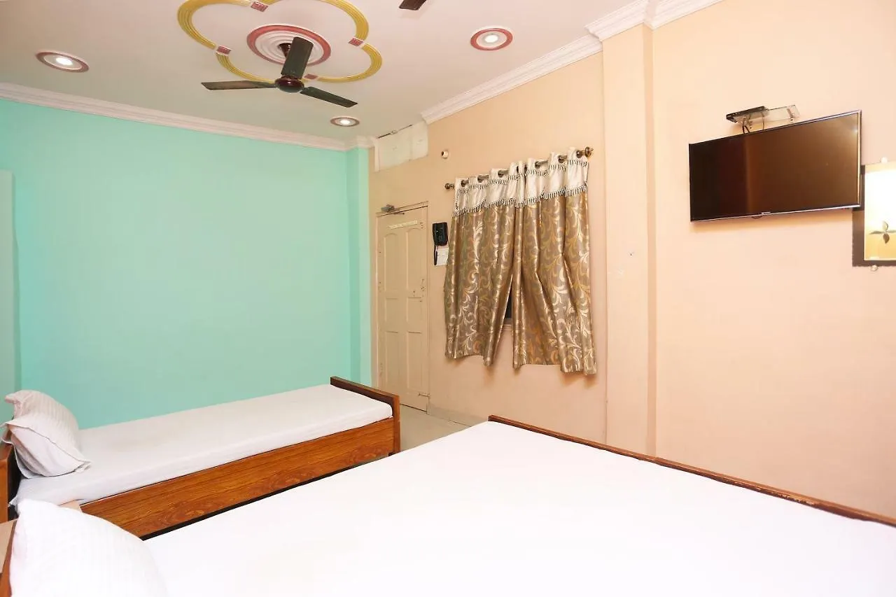 Spot On 45585 Hotel Aakash Ganga 바라나시