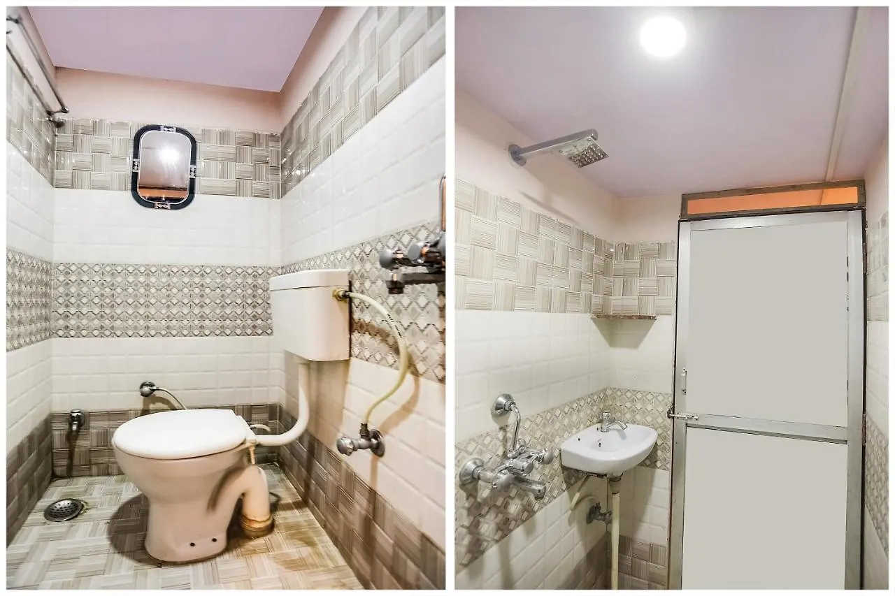 Spot On 45585 Hotel Aakash Ganga 바라나시 3*,  인도
