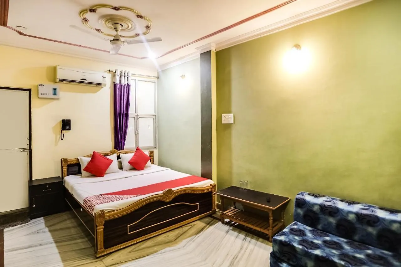 Spot On 45585 Hotel Aakash Ganga 바라나시 3*,  인도