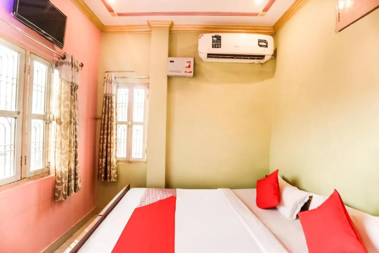 Spot On 45585 Hotel Aakash Ganga 바라나시